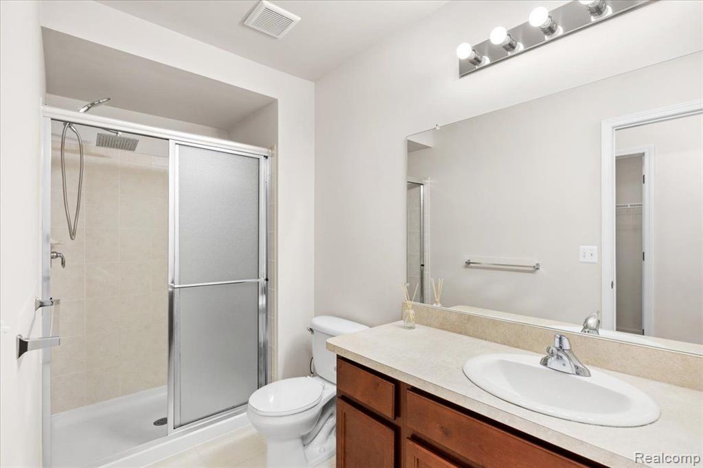 30216 VIEWCREST Drive, Novi, MI 48377 — Photo 25