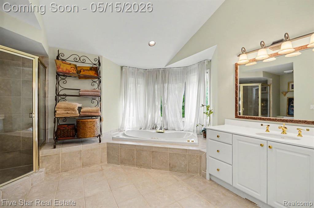 4689 Mirror Lake Drive, West Bloomfield, MI 48323 — Photo 30