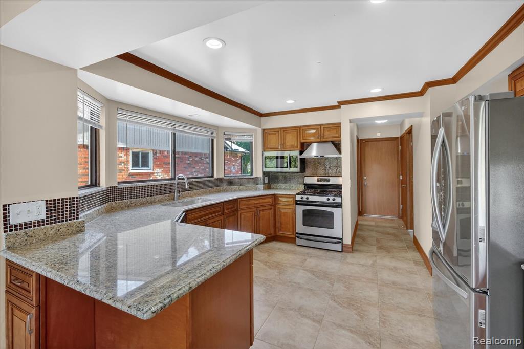 43325 Nebel Trail, Clinton Twp, MI 48038 — Photo 11