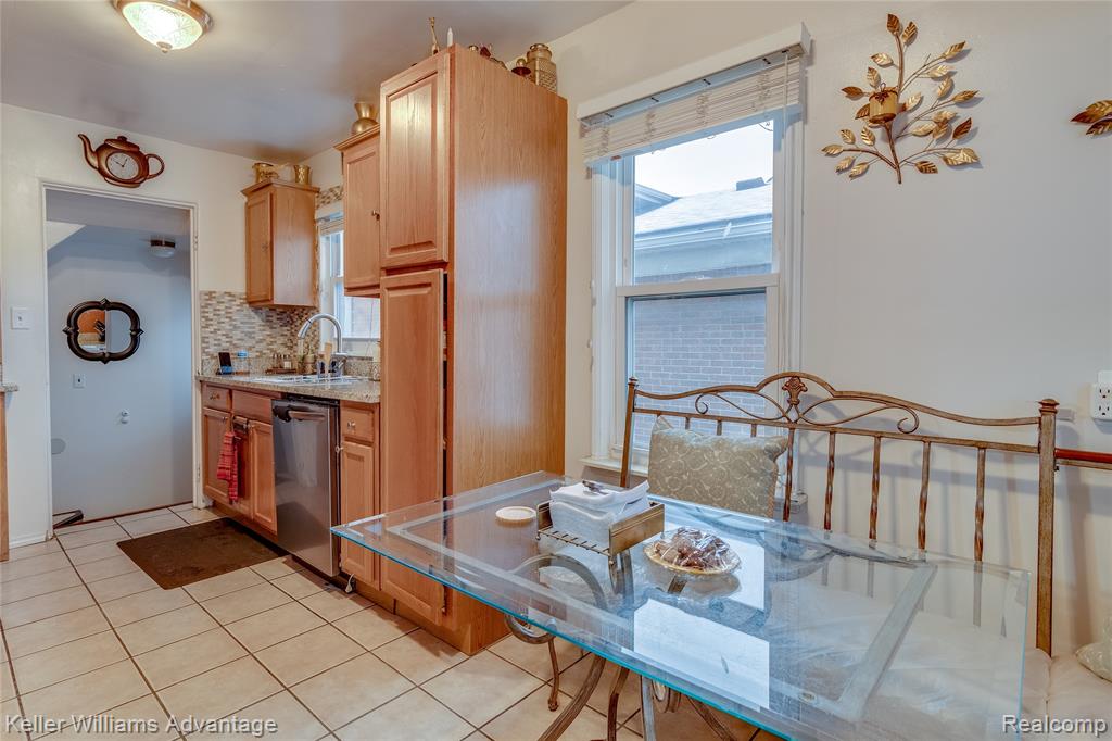7308 Orchard Avenue, Dearborn, MI 48126 — Photo 14
