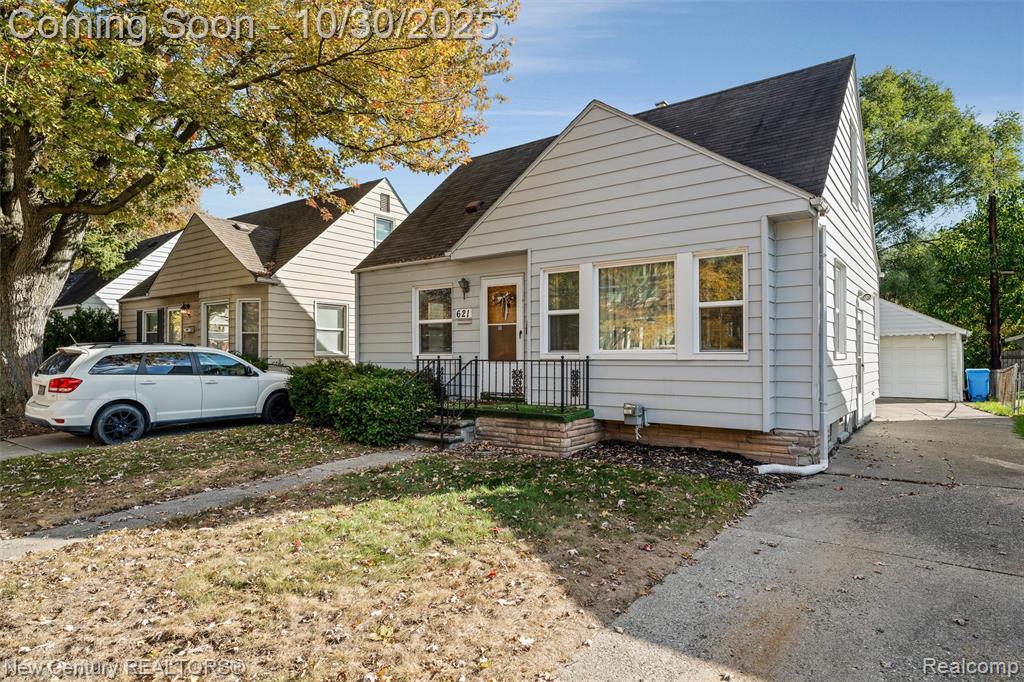 621 W Harwood Avenue, Madison Heights, MI 48071 — Photo 26