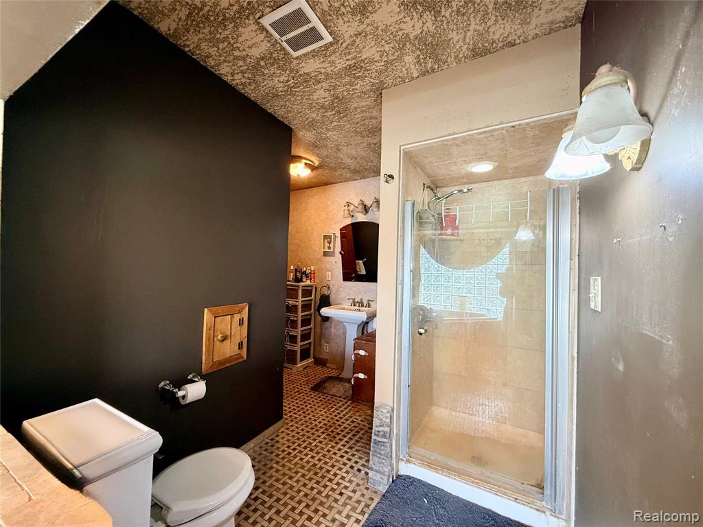 3194 S Vassar Road, Burton, MI 48519 — Photo 20