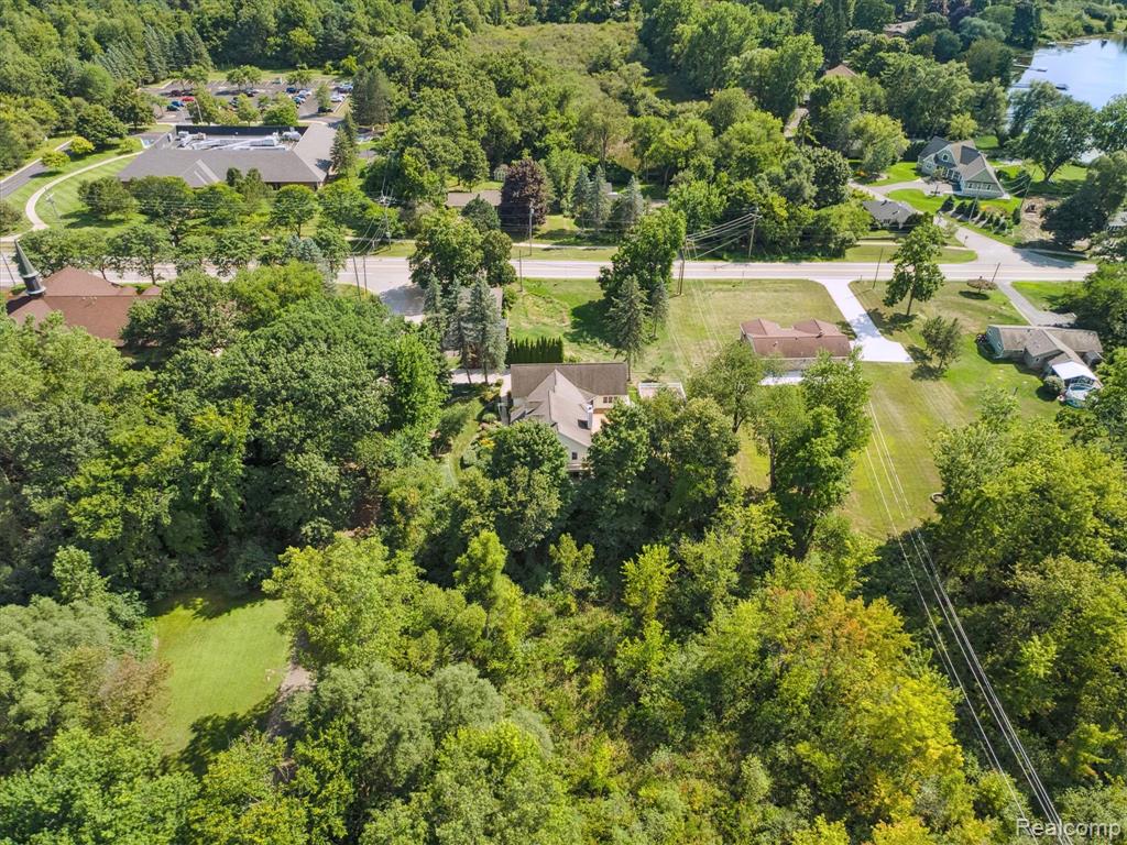 7127 Perry Lake Road, Clarkston, MI — Photo 68