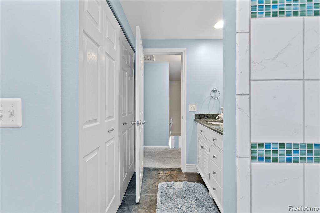 871 Spartan Drive, Rochester Hills, MI 48309 — Photo 39