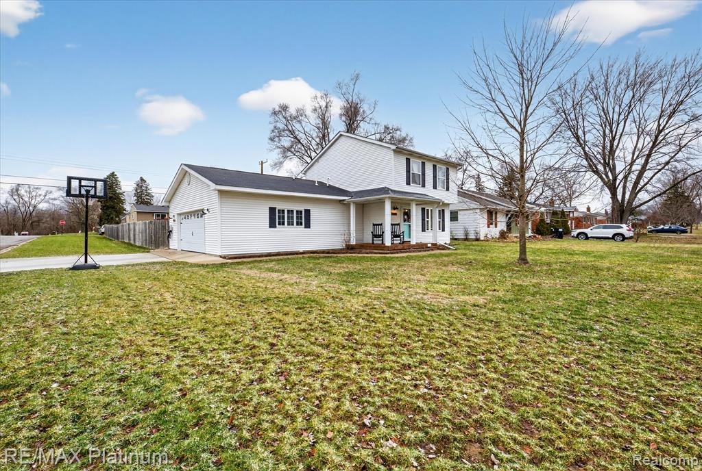 9825 Burson Drive, Brighton, MI 48116 — front exterior