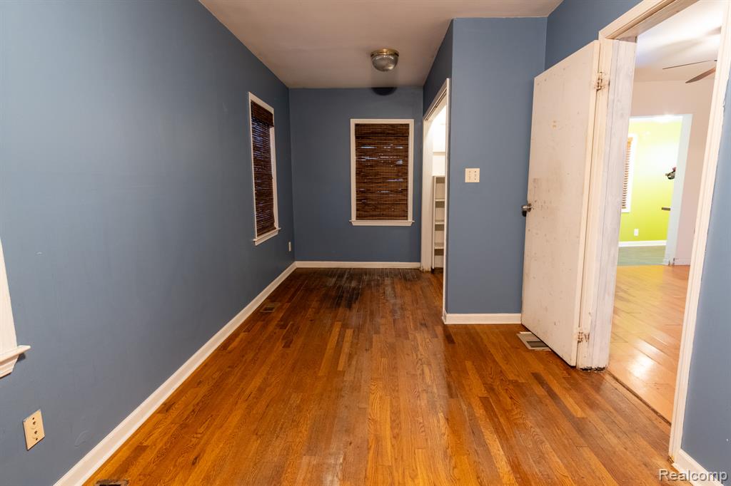 418 W Woodruff Avenue, Hazel Park, MI 48030 — Photo 7