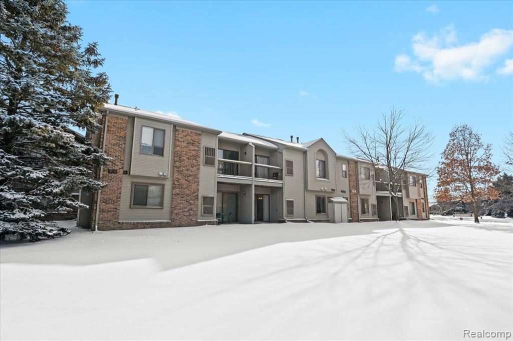 42714 Lilley Pointe Drive, 213, Canton, MI 48187 — Photo 24
