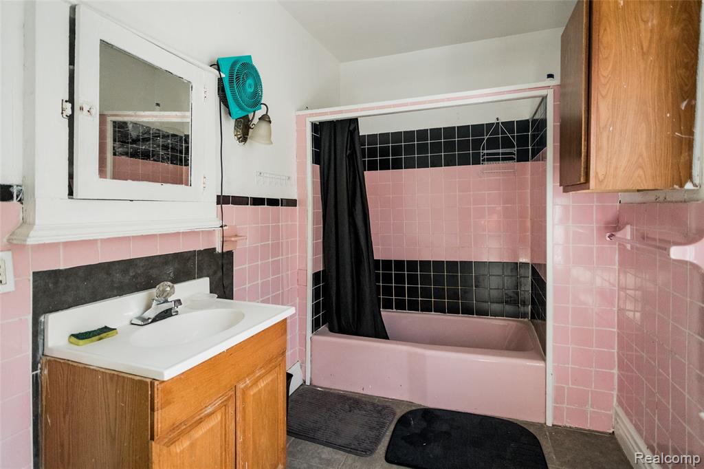 1974 E Grand Boulevard, Detroit, MI 48211 — Photo 12
