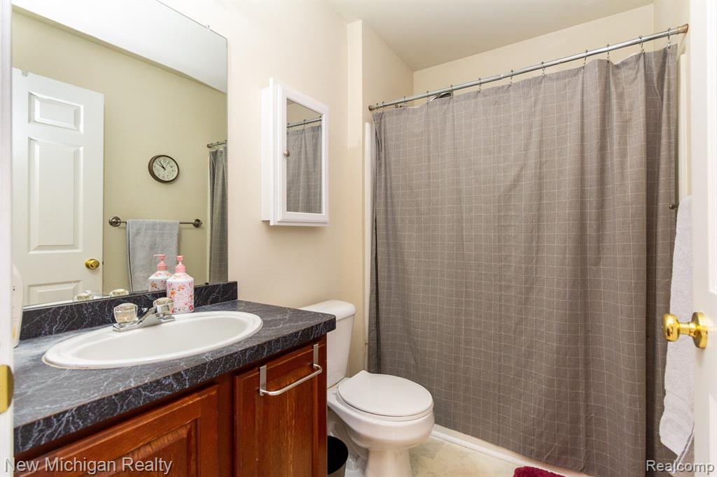 4898 WINDANCER Drive, Ypsilanti, MI 48197 — Photo 29