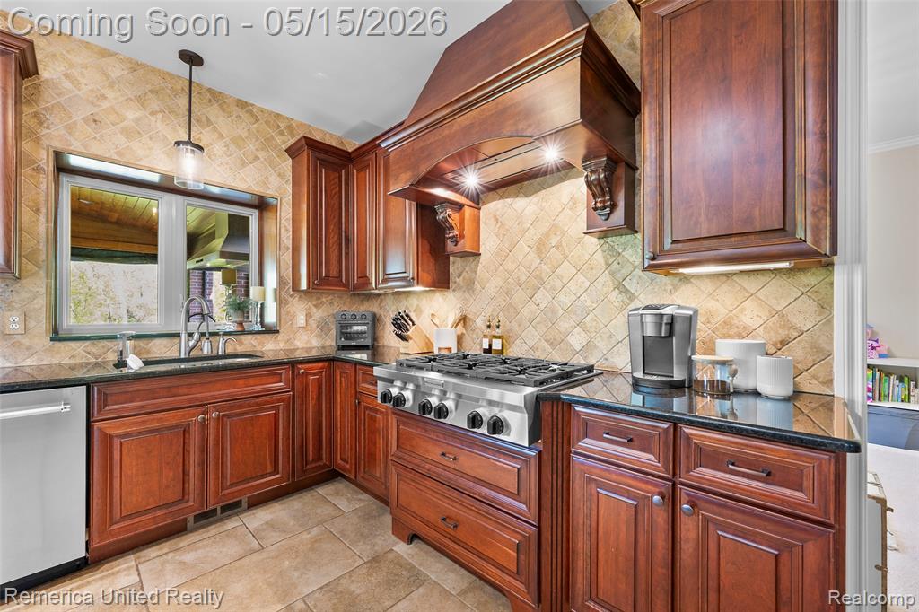 61151 Palomino Court, South Lyon, MI 48178 — Photo 23