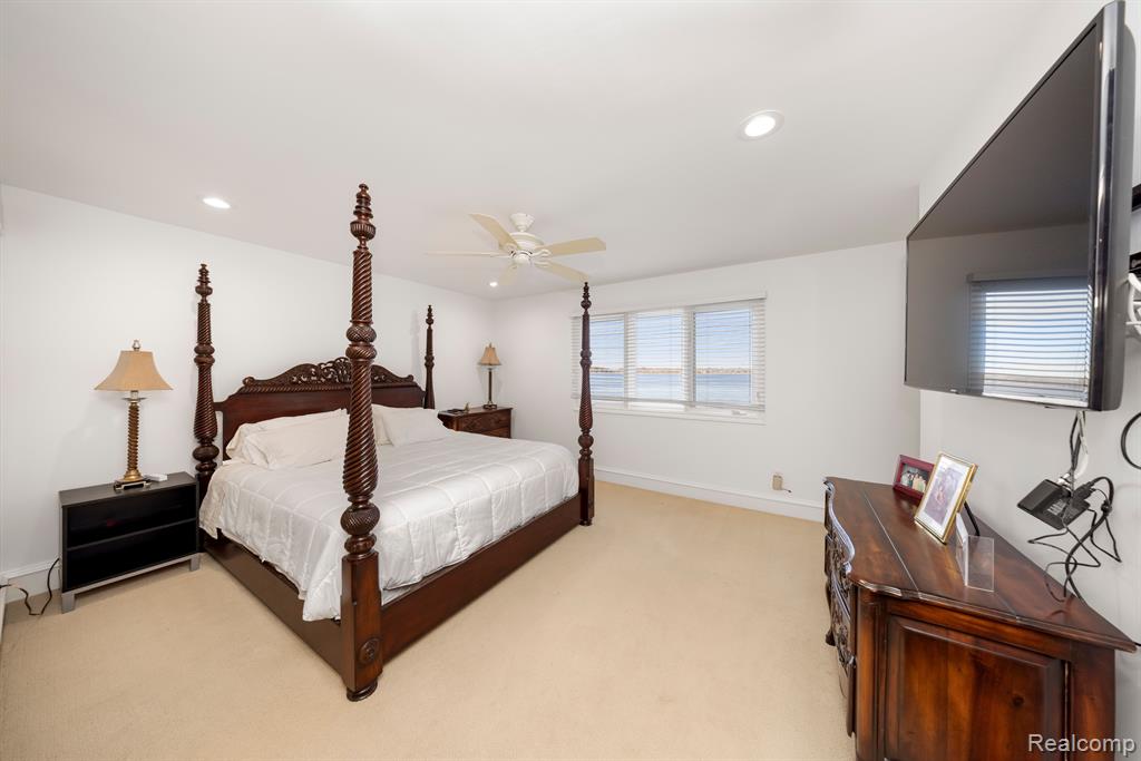 4326 COMMERCE Road, Orchard Lake Village, MI 48324 — Photo 30