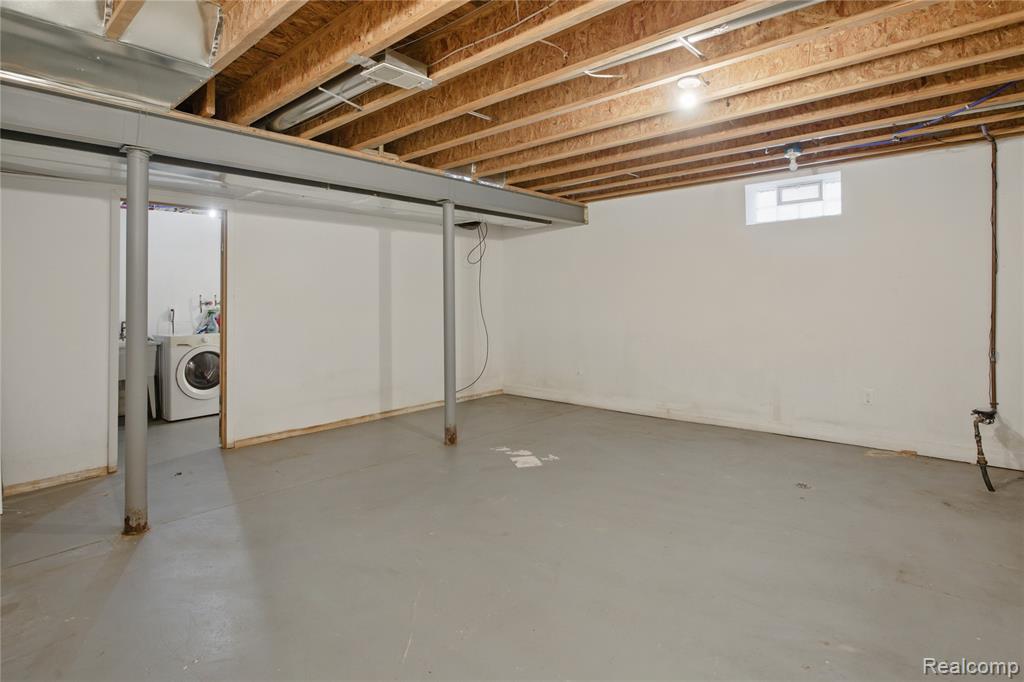 9345 Mitchell Street, Hamtramck, MI 48212 — Photo 17