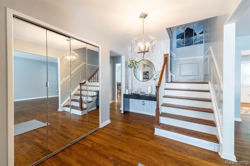 8425 HAMPTON Road, Grosse Ile, MI 48138 — Photo 6