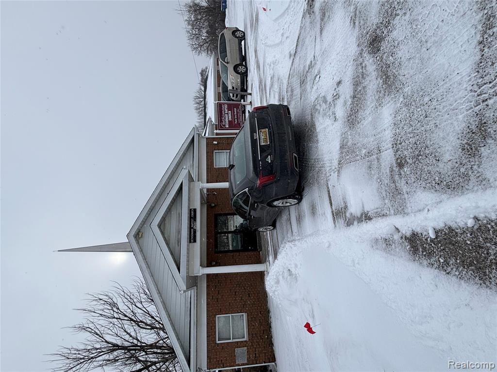 1258 E Humphrey Avenue, Flint, MI 48505 — Photo 3