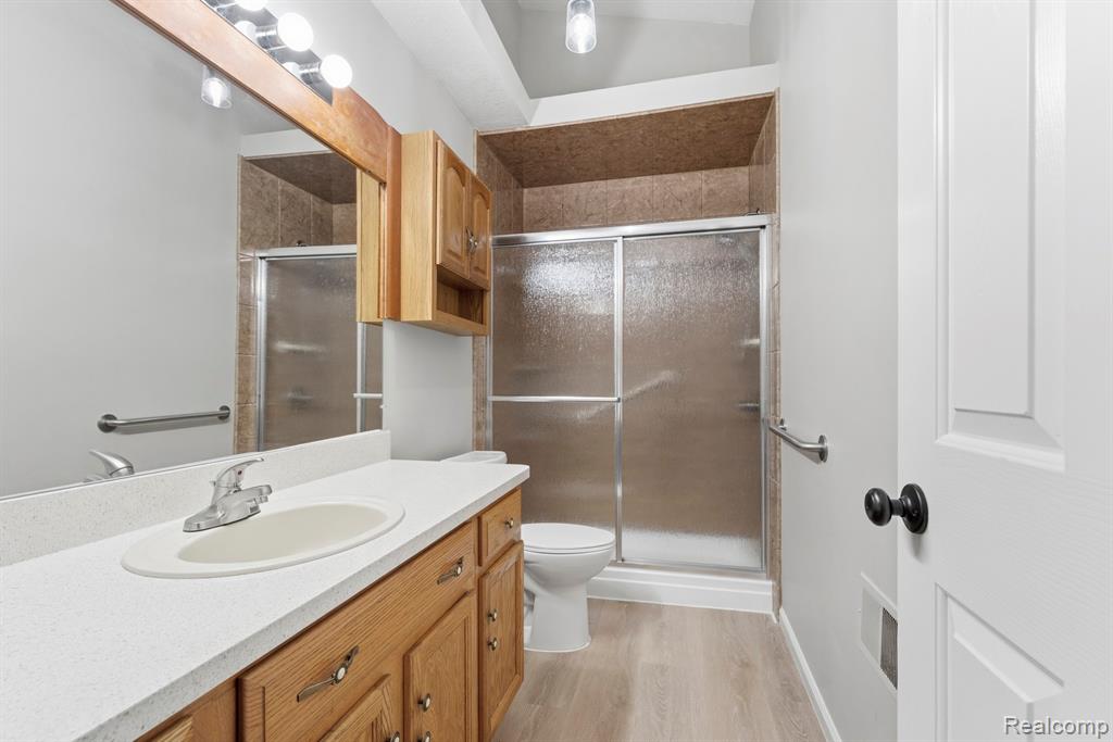 23449 Reading Court, Trenton, MI 48183 — Photo 13