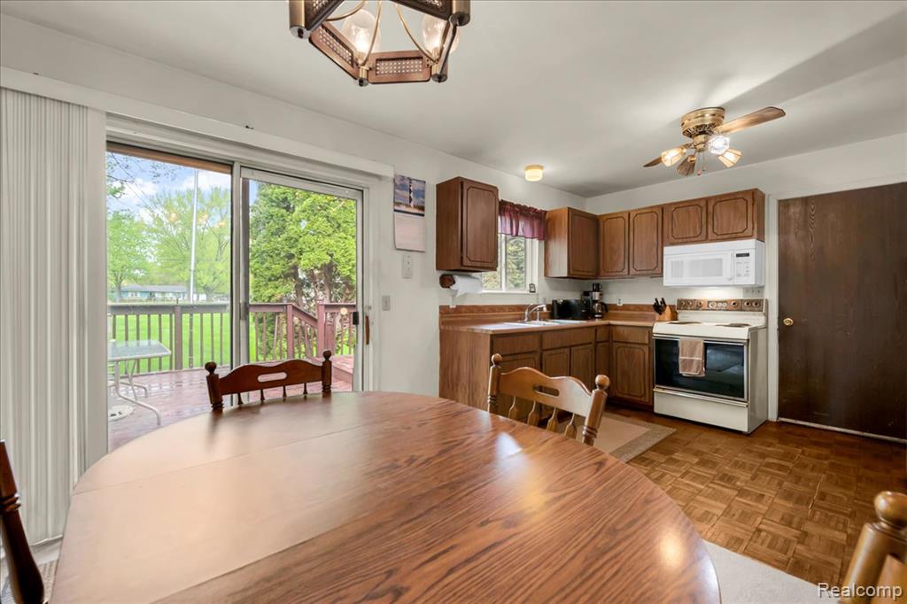 6332 Windham Place, Grand Blanc, MI 48439 — Photo 6