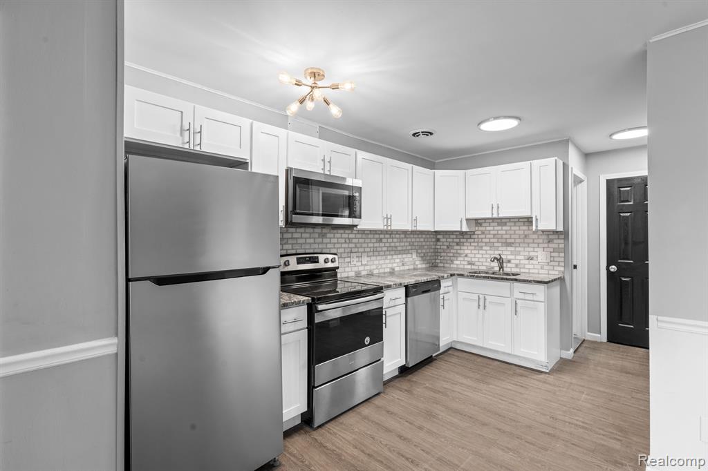 4415 S Crooks, Royal Oak, MI 48073 — Photo 5