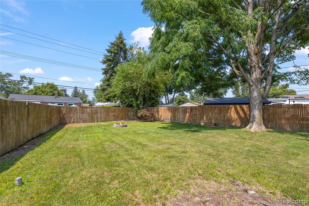 6695 Chirrewa Street, Westland, MI — Photo 3