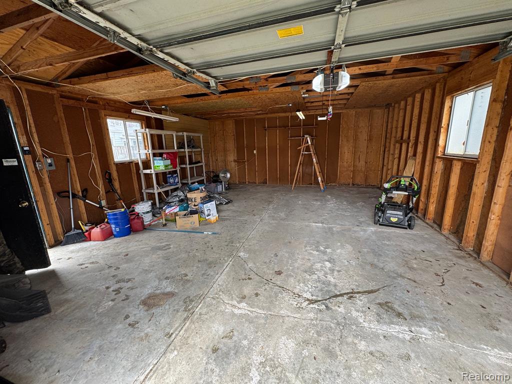 5520 Litchfield Drive, Flint, MI 48532 — Photo 22