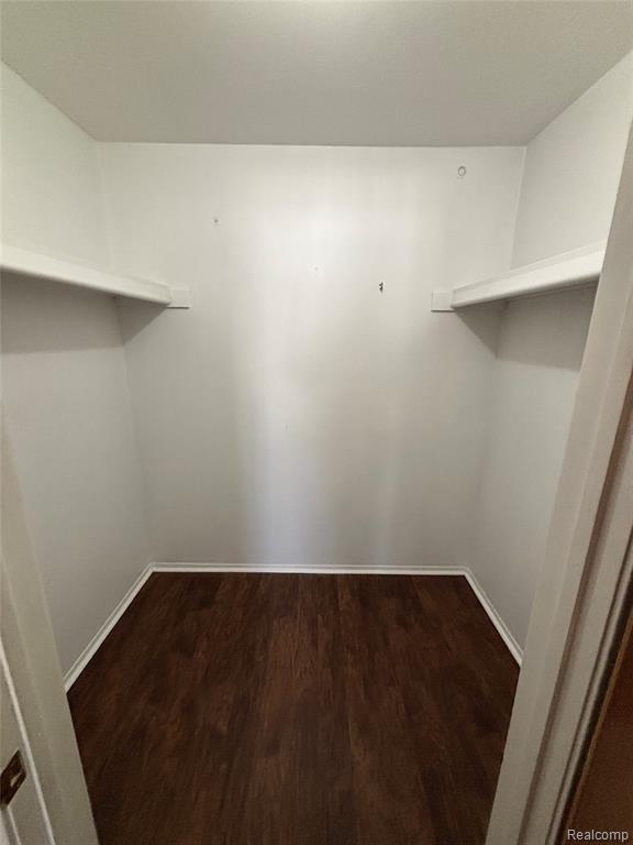 7751 LAKE RIDGE DR UNIT 28, Waterford, MI 48327 — Photo 12