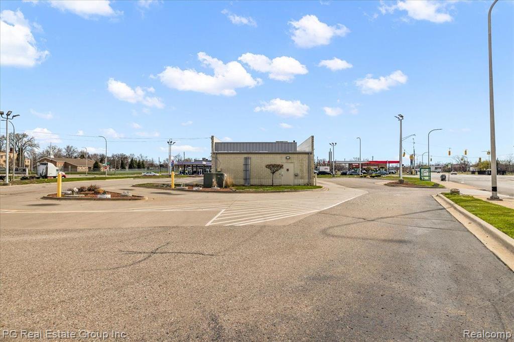 3975 CONNER Street, Detroit, MI 48215 — Photo 4