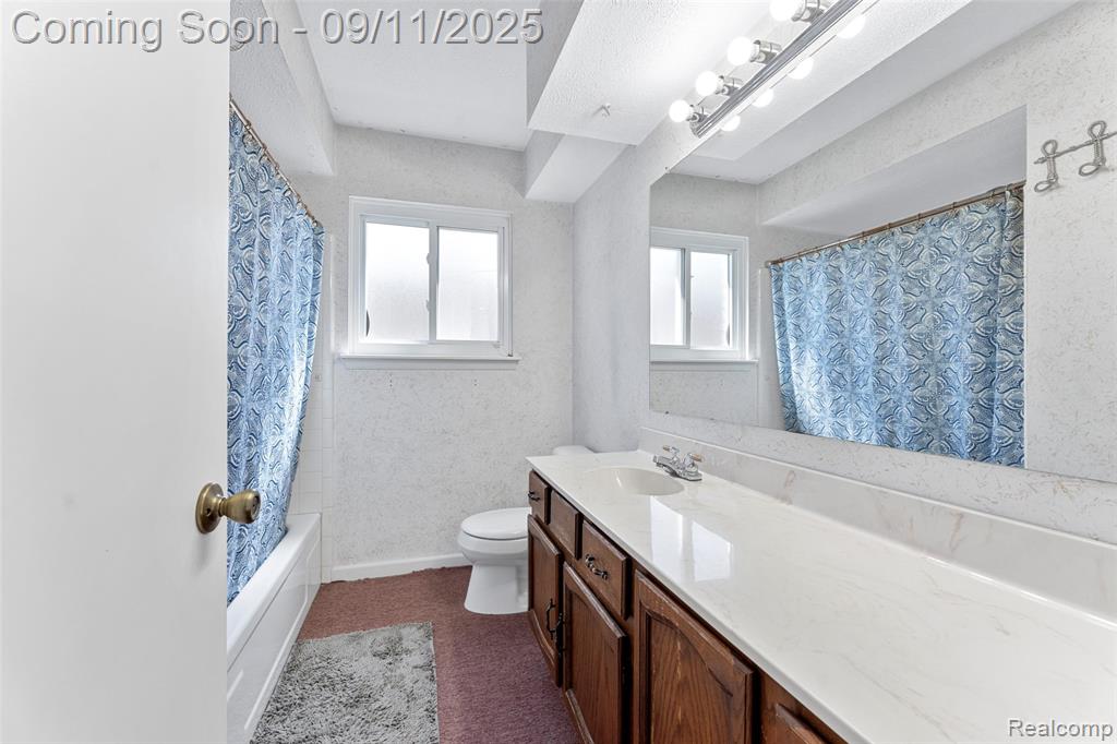 22019 Hanover Court, Woodhaven, MI 48183 — Photo 14