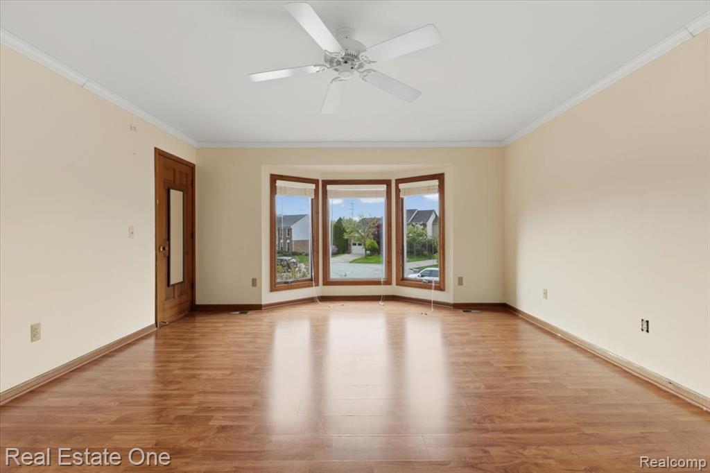 720 Essex Drive, Rochester Hills, MI 48307 — Photo 17