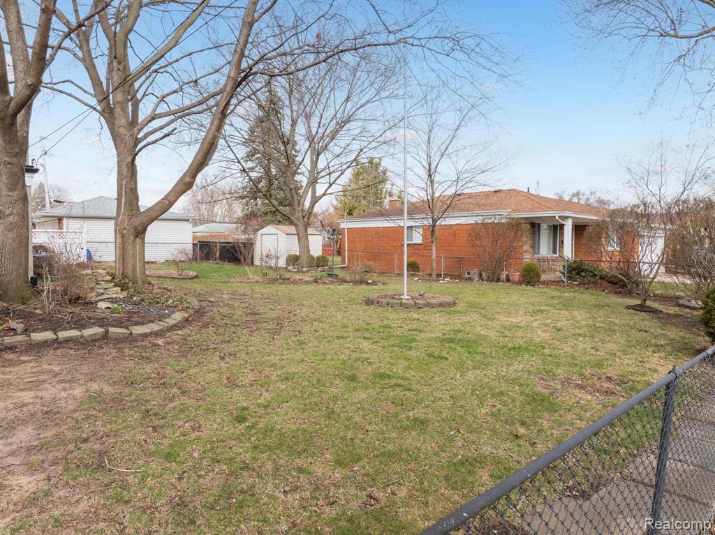5121 McKinley Road, Warren, MI 48091 — Photo 37