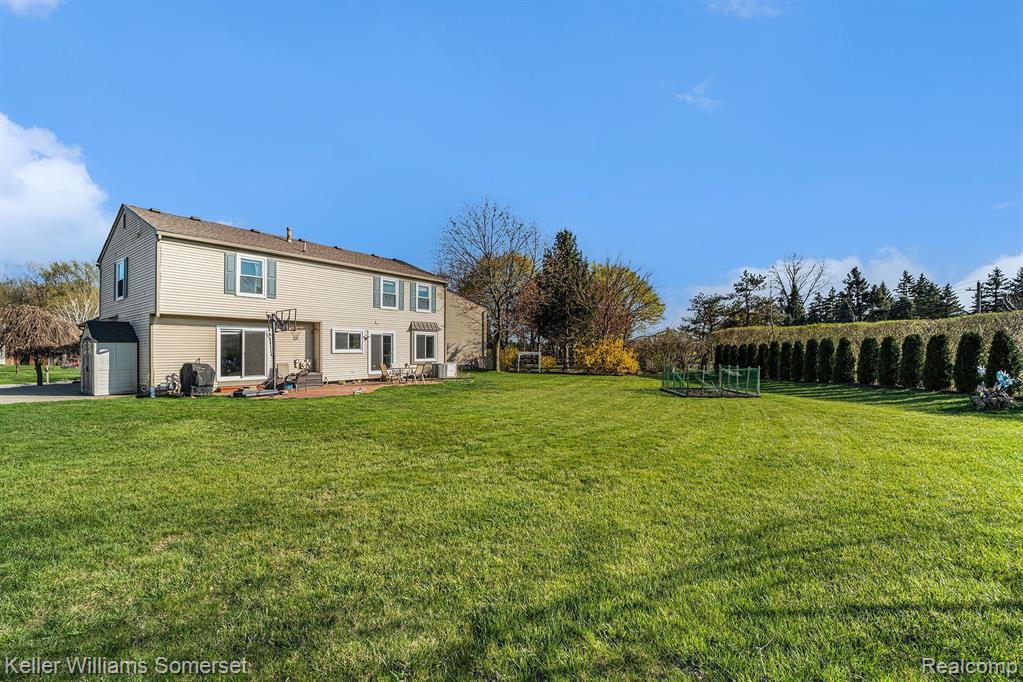5594 FAWN, Troy, MI 48098 — Photo 25