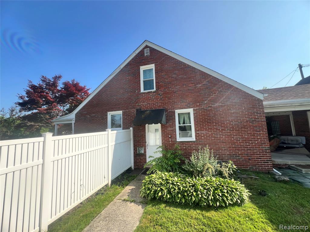 7208 Rosedale Boulevard, Allen Park, MI 48101 — Photo 3