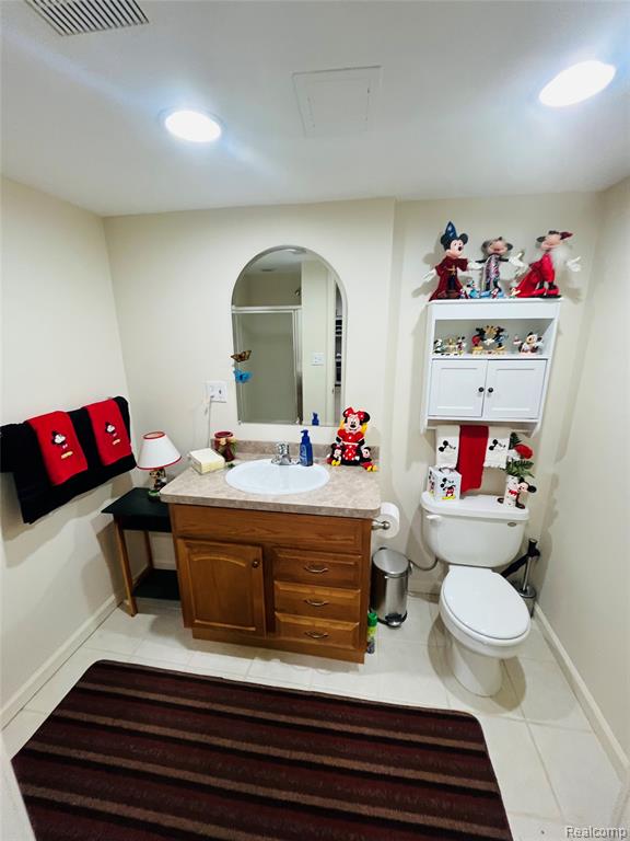 828 Woodhaven Drive, Commerce Twp, MI 48390 — Photo 36