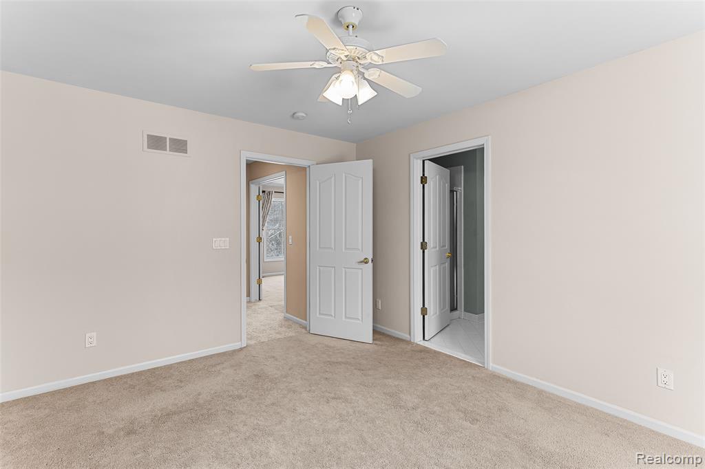 7567 WINDGATE Circle, West Bloomfield, MI 48323 — Photo 31