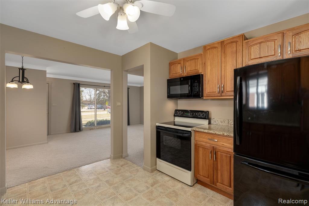 4652 Parker Street, Dearborn Heights, MI 48125 — Photo 7
