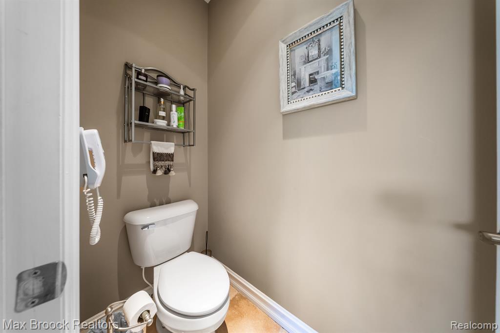 63334 TURNBERRY Way, Washington, MI 48095 — Photo 32