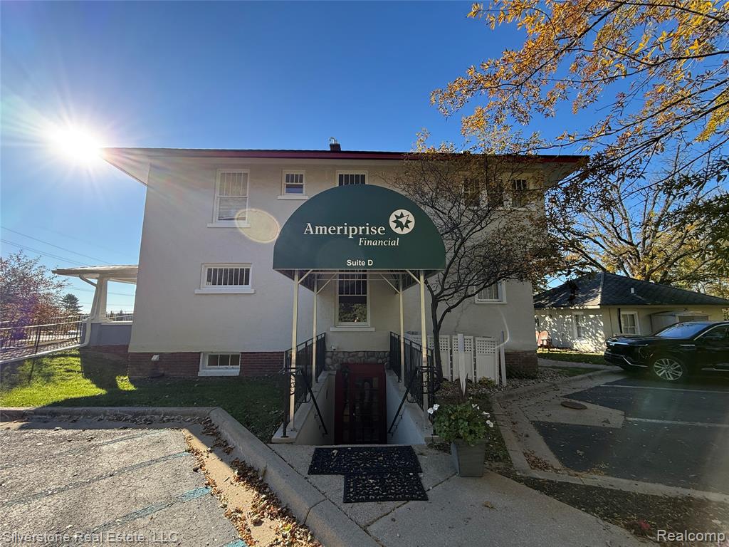 71 N Livernois Road, Rochester Hills, MI 48307