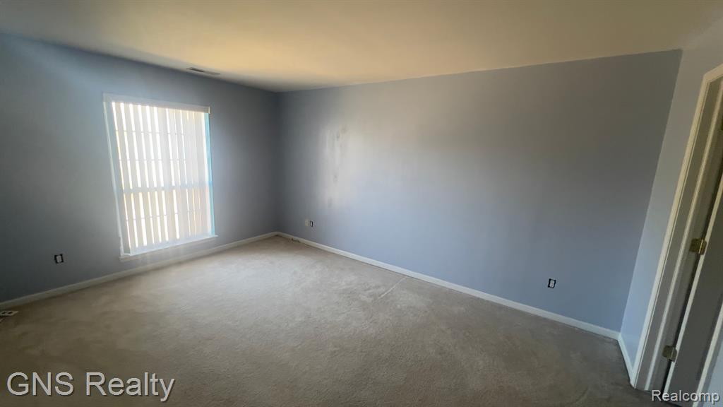 45544 WARWICK Drive, Macomb, MI 48044 — Photo 13
