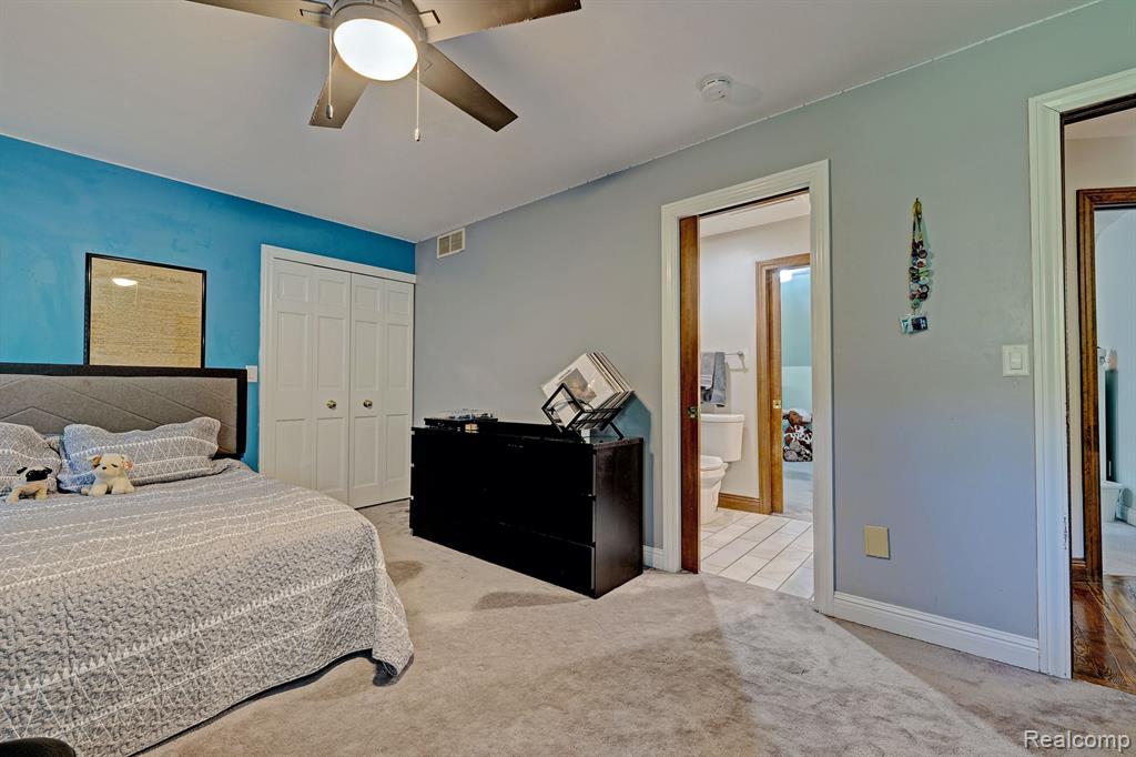 900 ROLLING PINES Drive, Ortonville, MI 48462 — Photo 49