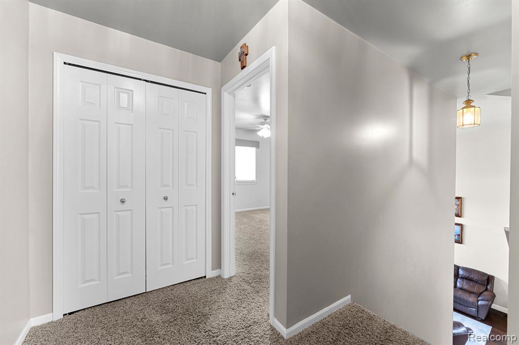 23804 McCORT Drive, Unit 6, Flat Rock, MI 48134 — Photo 13