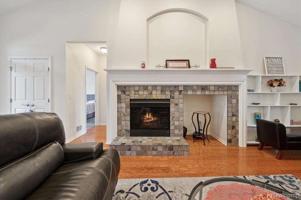 6840 MULDERSTRAAT, Grand Ledge, MI 48837 — Photo 17