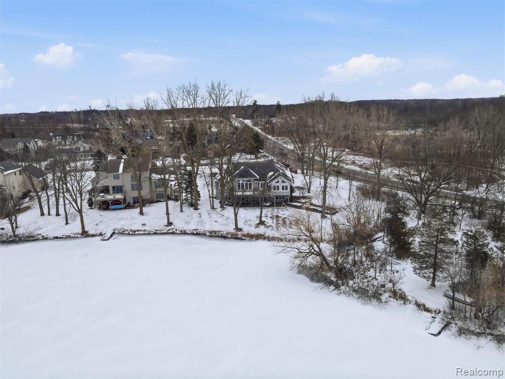 1393 Eden Gardens Drive, Fenton, MI 48430 — Photo 48