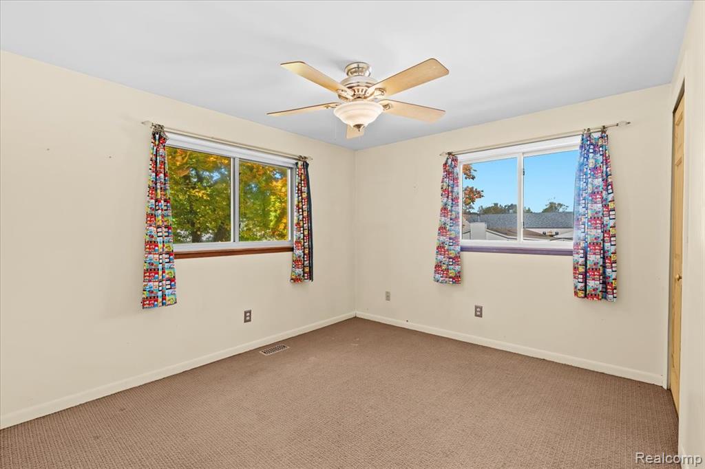 4485 Pommore, Milford, MI 48380 — Photo 19