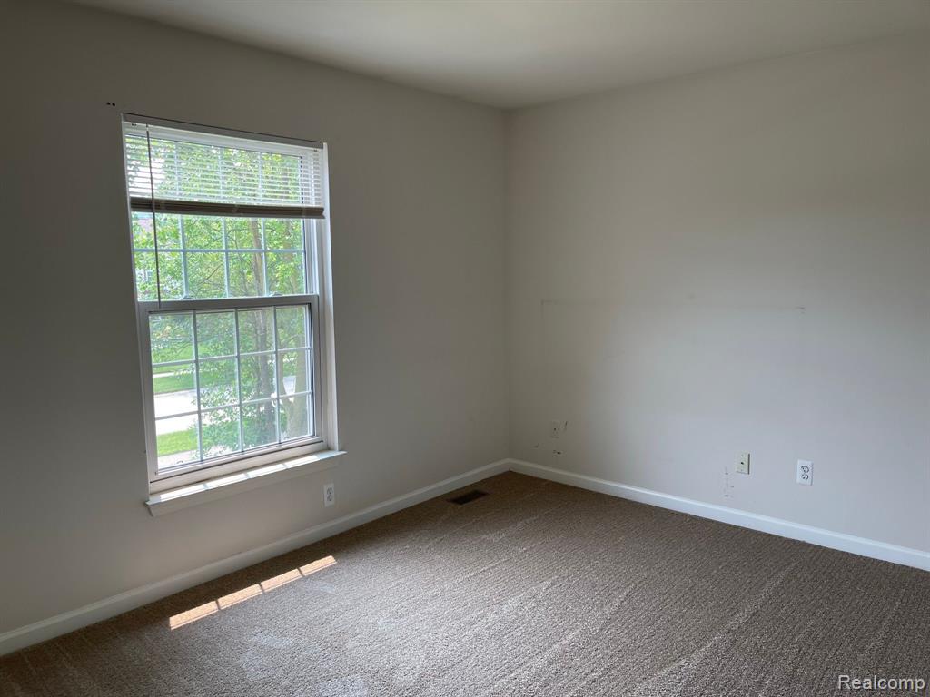 47000 HARBOUR POINTE, Van Buren, MI 48111 — Photo 27