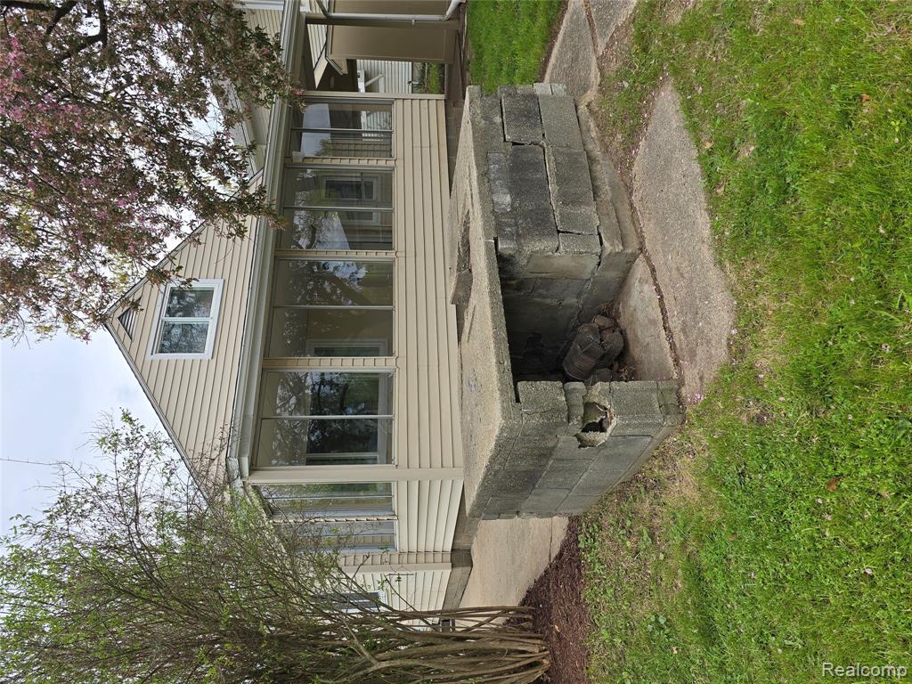 9114 Pontiac Lake Road, White Lake, MI — Photo 27