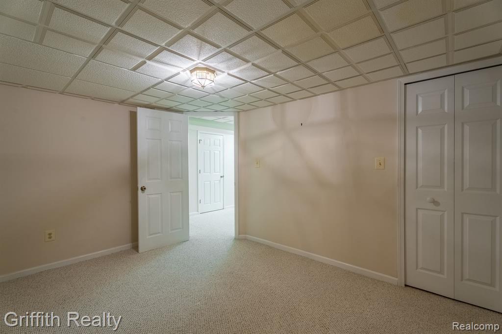 389 WOODFIELD SQUARE Lane, Brighton, MI 48116 — Photo 28