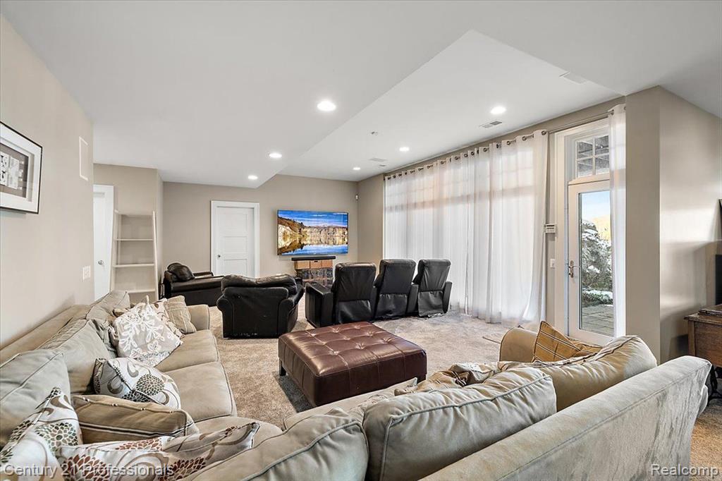 7660 PHELAN Drive, Clarkston, MI — Photo 66
