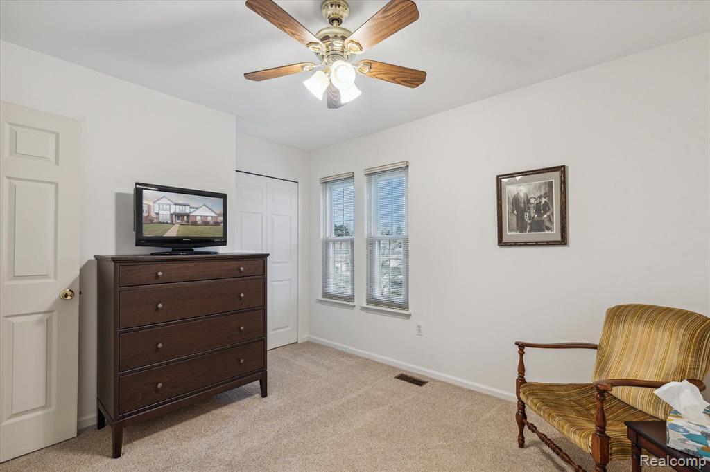 45303 CLAYMORE Drive, Canton, MI 48187 — Photo 35
