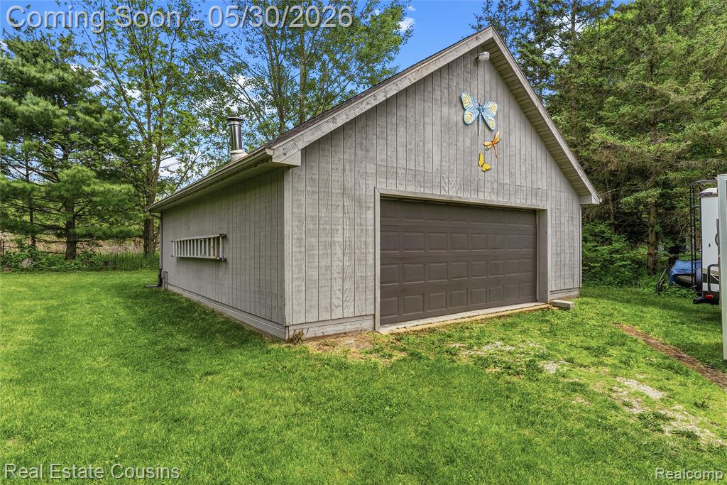 13435 Lakebrook Drive, Fenton, MI 48430 — Photo 30