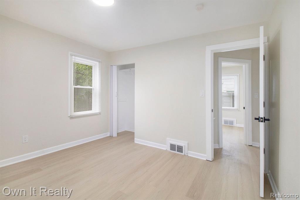 7493 BRAMELL, Redford, MI 48239 — Photo 18