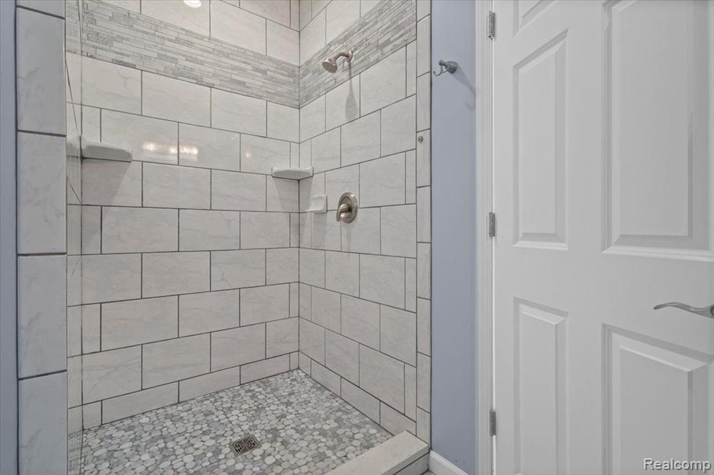 12150 SHAFFER Road, Davisburg, MI 48350 — Photo 36