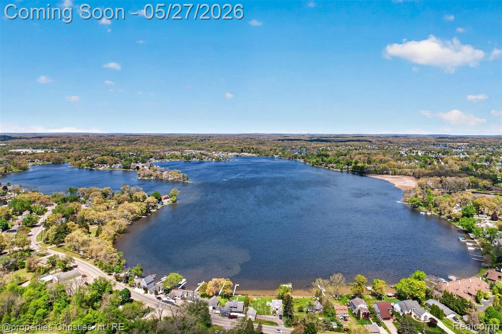 9696 Elizabeth Lake Road, White Lake, MI — Photo 43